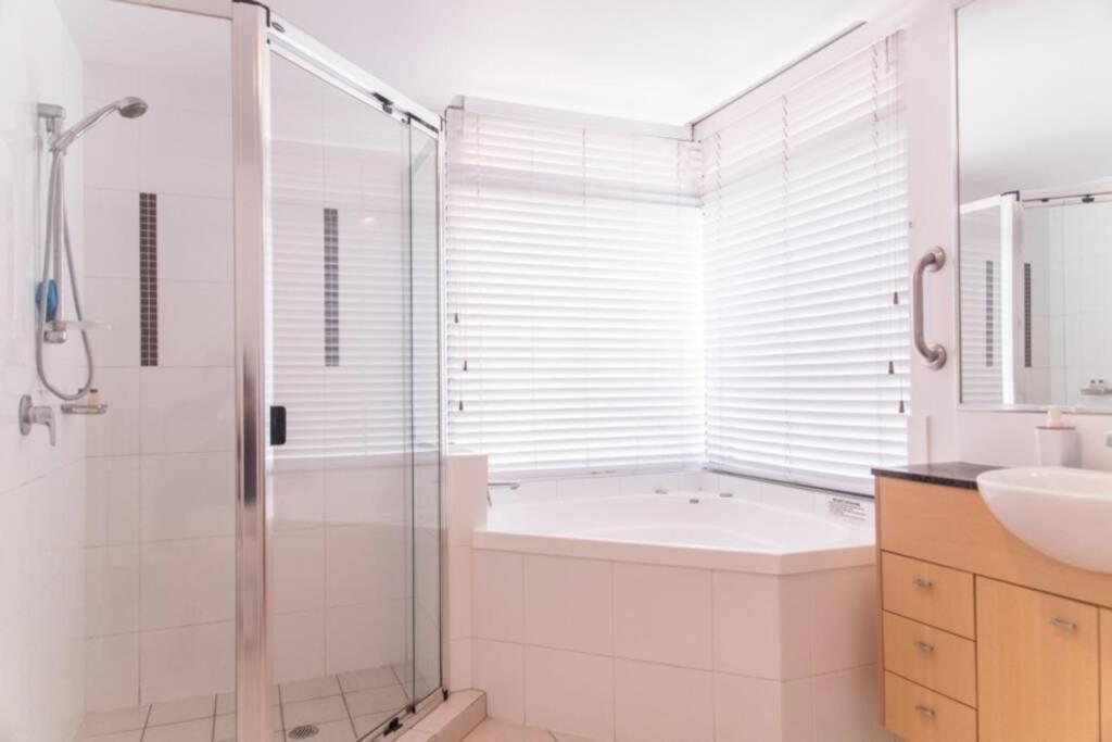 Alexandra Headland Resort With Stylish Stays Buitenkant foto